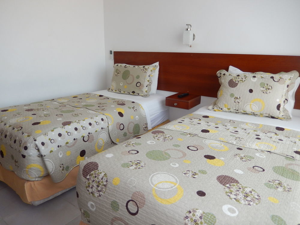 Premium Suites Business Aparthotel Equipetrol サンタ・クルス・デ・ラ・シエラ エクステリア 写真