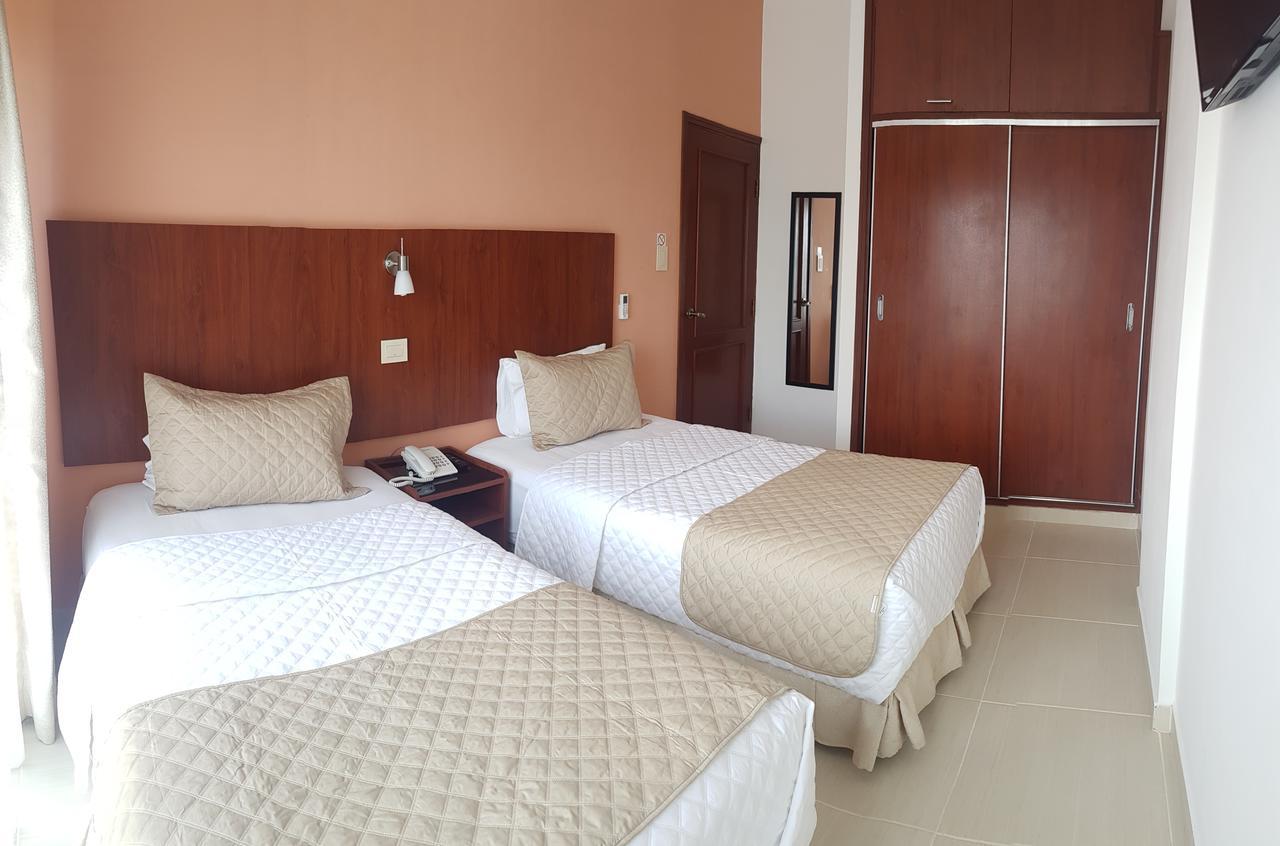 Premium Suites Business Aparthotel Equipetrol サンタ・クルス・デ・ラ・シエラ エクステリア 写真
